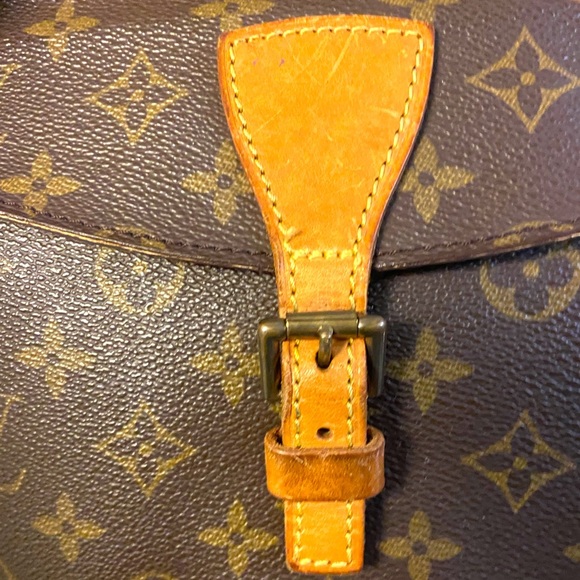 Louis Vuitton JeuneFille MM - Picture 8 of 14